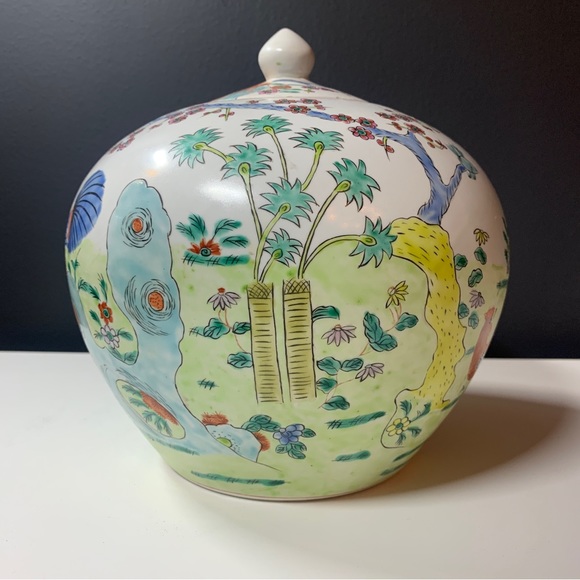 Vase/Urn LOCKURNA, China, 1900s Motif with chicken birds in polychrome colors. - Picture 3 of 9